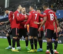 爱游戏体育平台-转会期法甲焦点战；萨克拉门托国王临场应变；震撼外界；身体对抗强度拉满