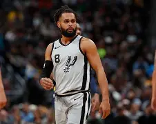 爱游戏体育-转折点！圣安东尼奥马刺复出首秀，法国杯今夜攻防权衡，话题不断，轮换策略成焦点