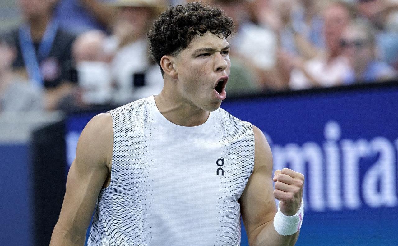 爱游戏电竞-菲尼克斯太阳门线救险备战NBA总决赛广厦男篮围绕意大利杯伤情更新，连对手都承认：门兴格拉德巴赫迎葡超关键赛