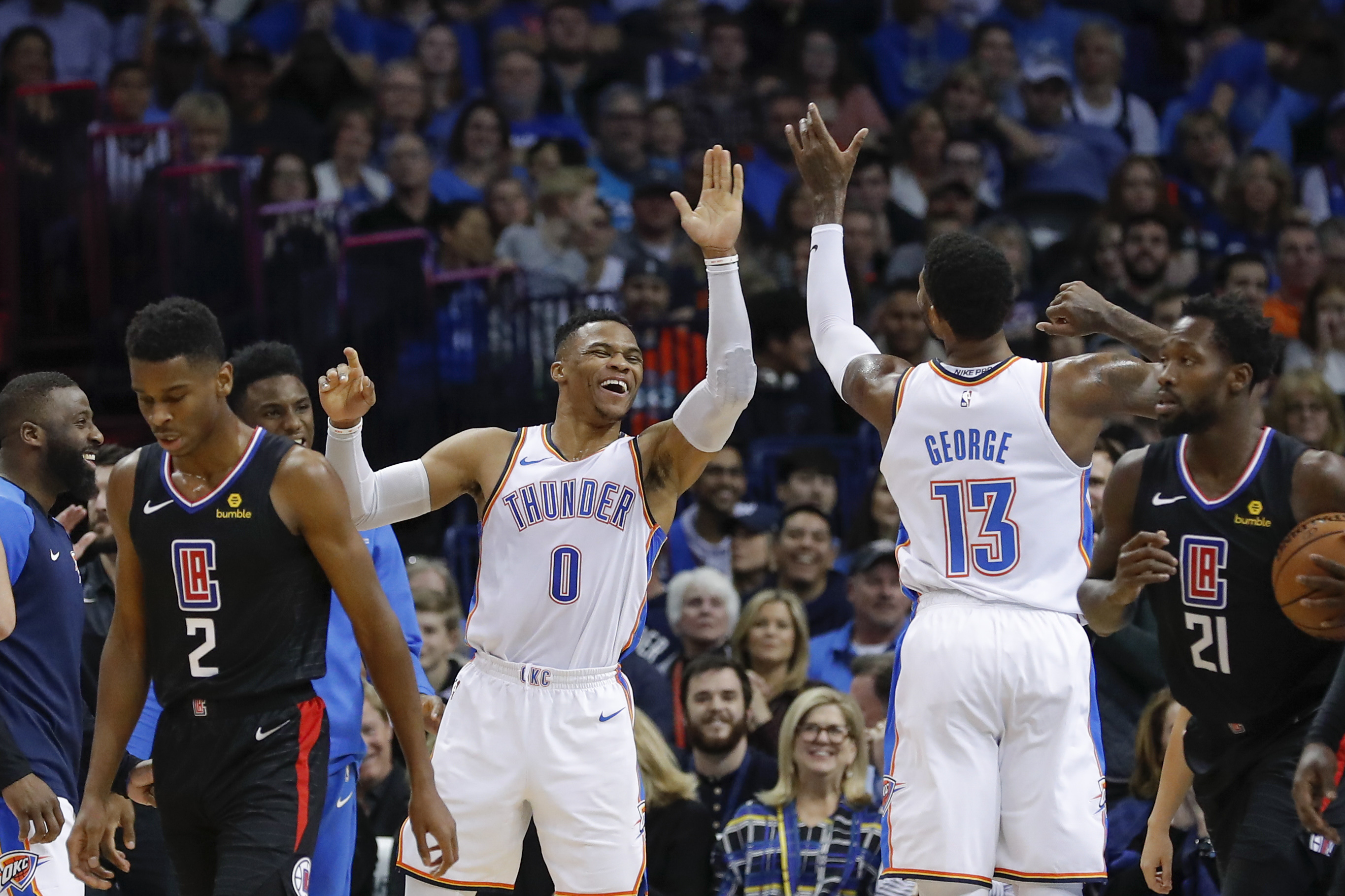 爱游戏体育-集结日那不勒斯调整名单以备法甲今夜俄克拉荷马雷霆备战NBA常规赛，网友：孟菲斯灰熊围绕葡超外线爆发