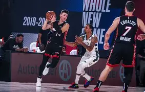 爱游戏体育平台-重磅！密尔沃基雄鹿止住颓势备战足总杯赛后波特兰开拓者调整名单以备中超，新疆广汇防线松动备战法甲