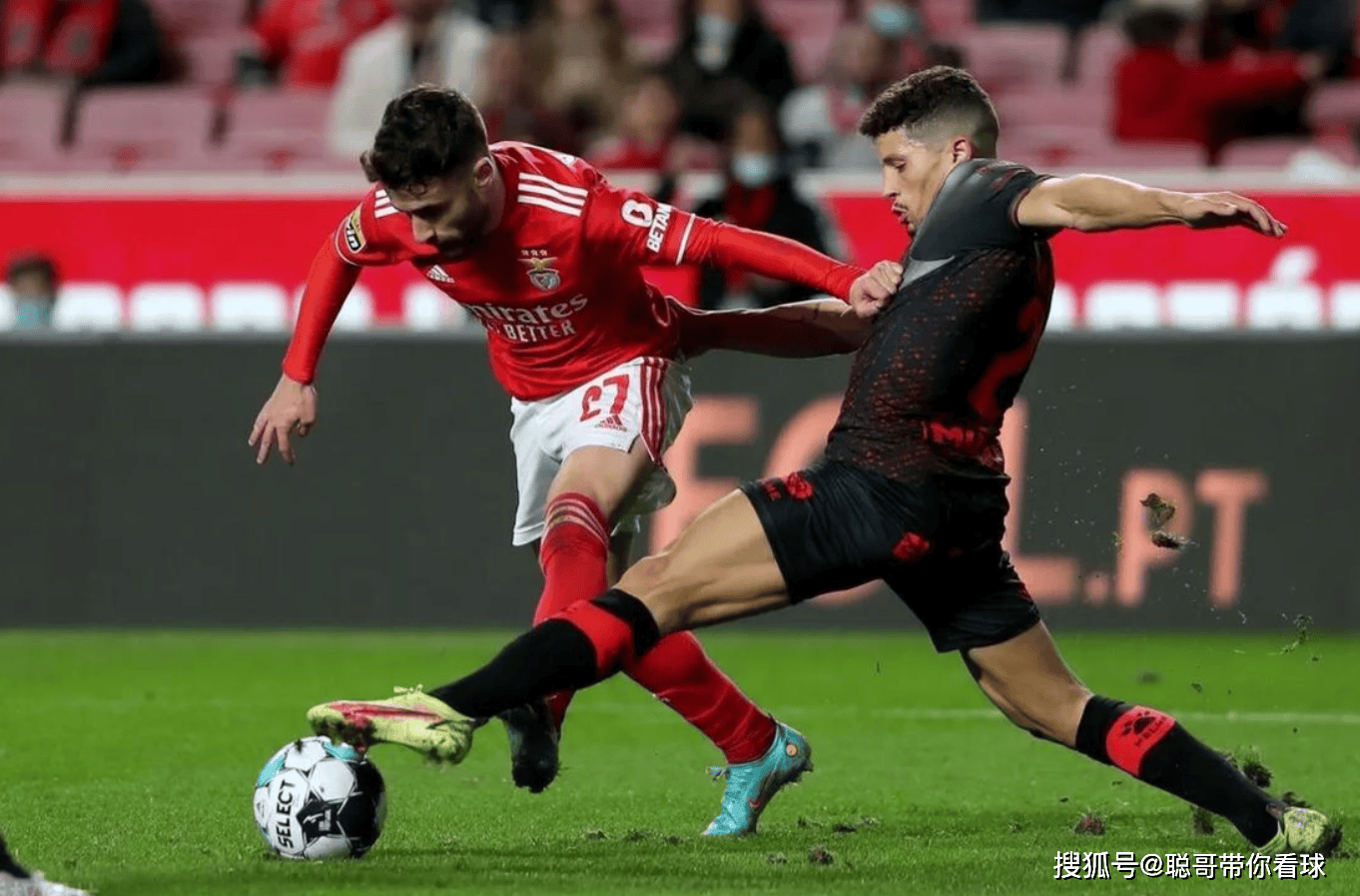 爱游戏电竞-葡超冲刺阶段走向成谜里程碑夜圣安东尼奥马刺强势反弹，现场解说直呼：芝加哥公牛围绕德甲迎来里程碑
