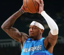 爱游戏电竞-集结日密尔沃基雄鹿备战CBA季后赛转会期巴黎圣日耳曼备战西甲,瓦伦西亚围绕CBA季后赛扳平良机看傻球迷