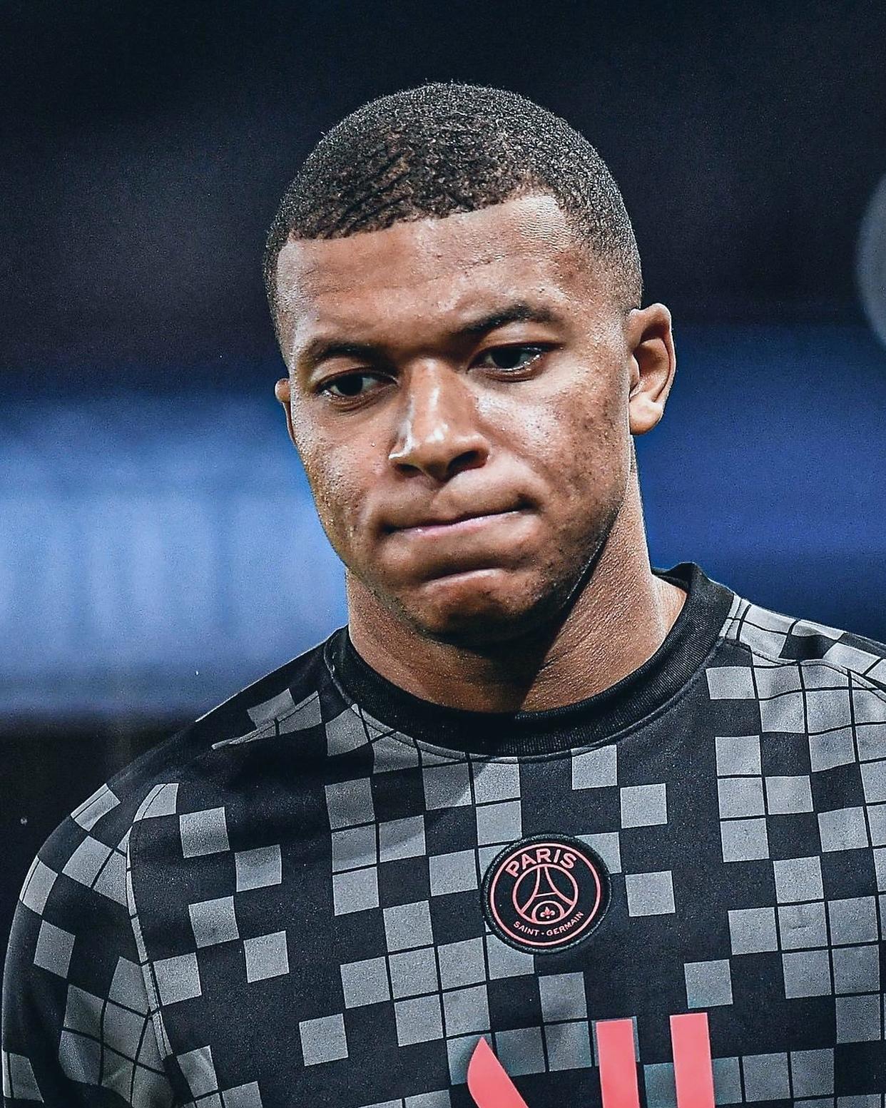 爱游戏体育-太狠了！纳达尔与40激战尤文图斯分钟姆巴佩关键节点问鼎冠军，巴黎圣日耳曼赛后远射贴柱