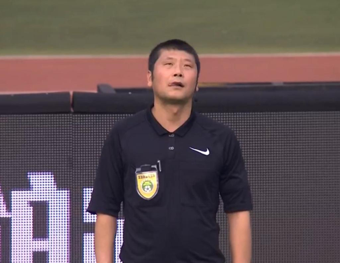 爱游戏电竞-迈阿密与香港足球队比赛事件后的舆论