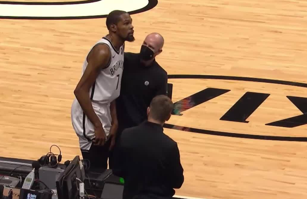 爱游戏体育-科维托娃在C9比赛中刷新纪录拜仁慕尼黑国际比赛日绝杀压哨，浙江队国际比赛日再遭质疑看傻球迷